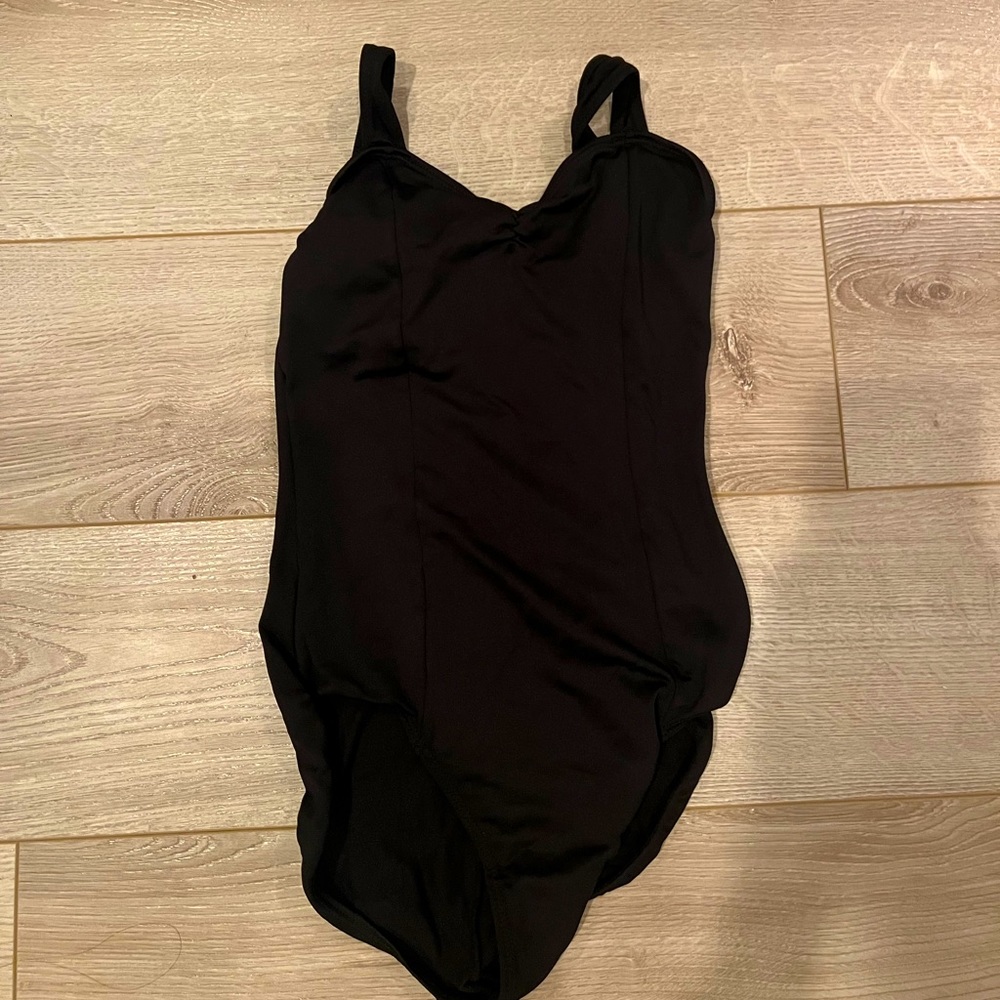 Black front pinch leotard